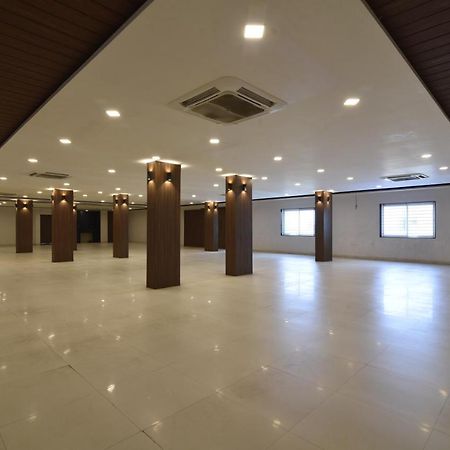 Hotel Clove Bijāpur Esterno foto