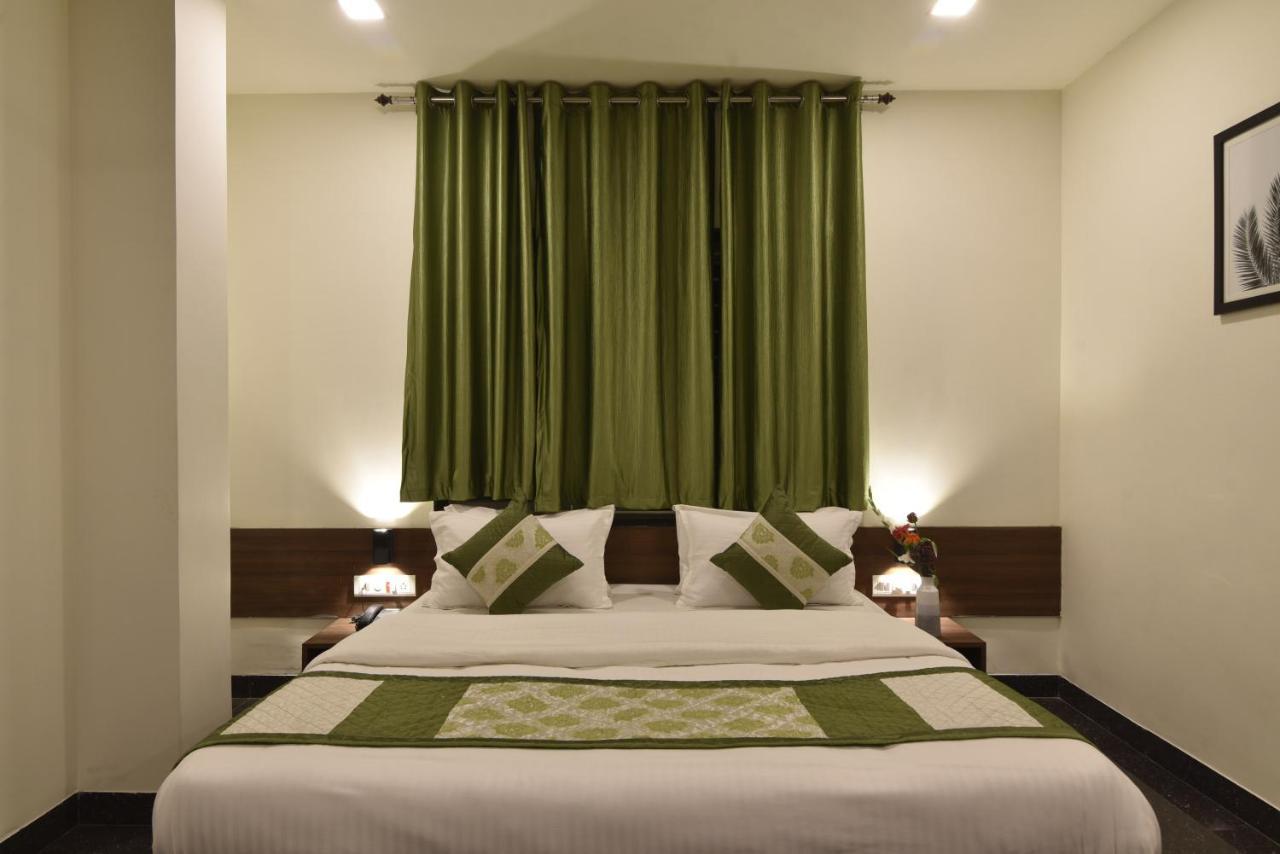 Hotel Clove Bijāpur Esterno foto